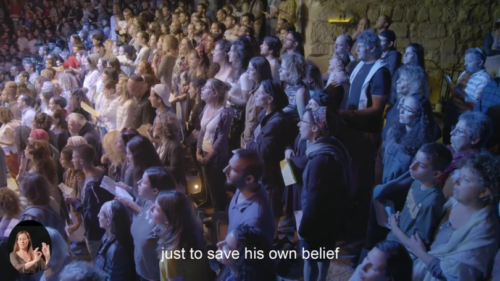 Read more about the article Watch 800 Jews, Christians, Muslims Sing Marley’s “One Love” in Jerusalem as a Sign of Unity